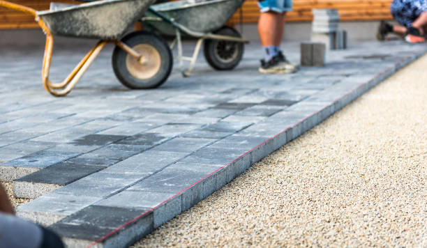 Best Concrete Patio Contractor  in Fountainebleau, FL