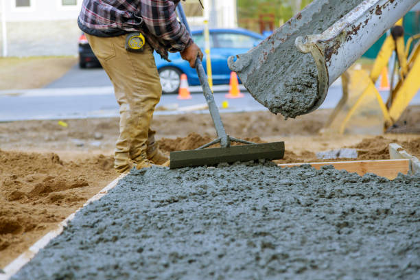 Best Concrete Installation Cost  in Fountainebleau, FL